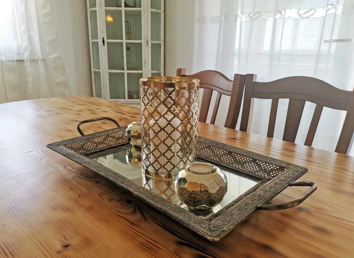 Apartman Luna Sveti Lovreč Pazenatički 0*,  Kroatië
