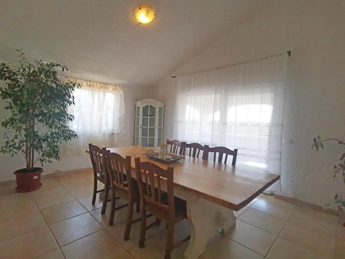 Apartman Luna Sveti Lovreč Pazenatički Appartement